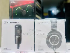 Focusrite Scarlett 2i2 4th Gen Soundcard With Microphone and Headphone