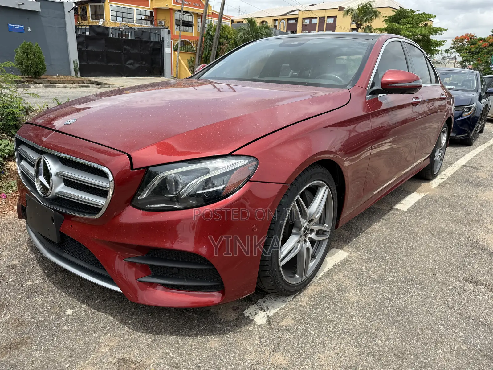 Mercedes-Benz E300 2019 Burgundy