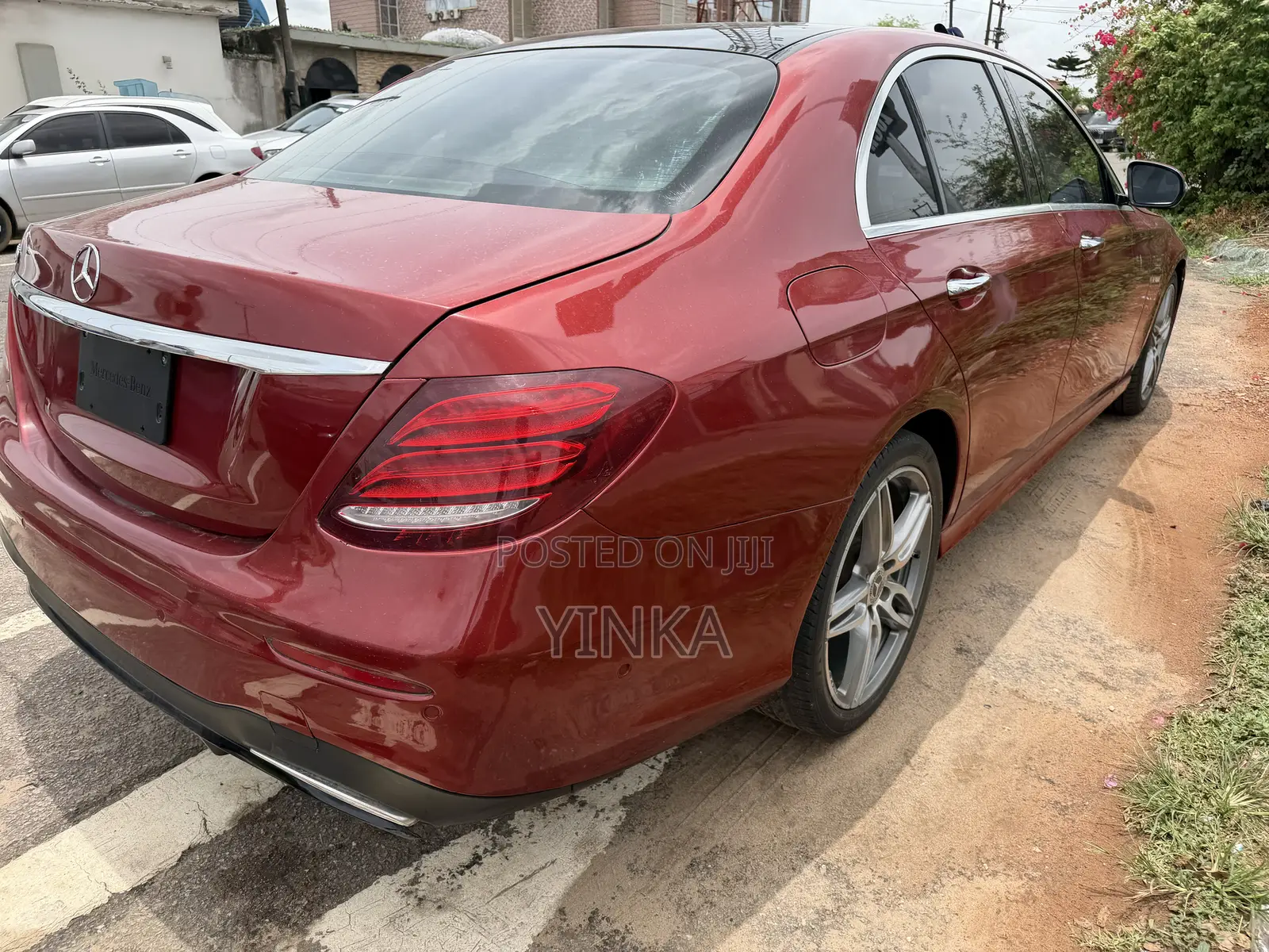 Mercedes-Benz E300 2019 Burgundy