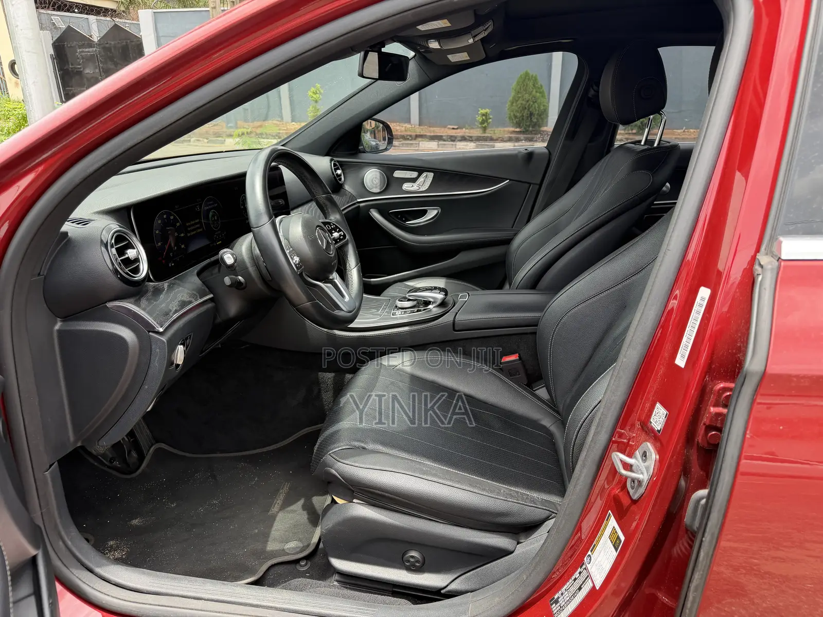 Mercedes-Benz E300 2019 Burgundy