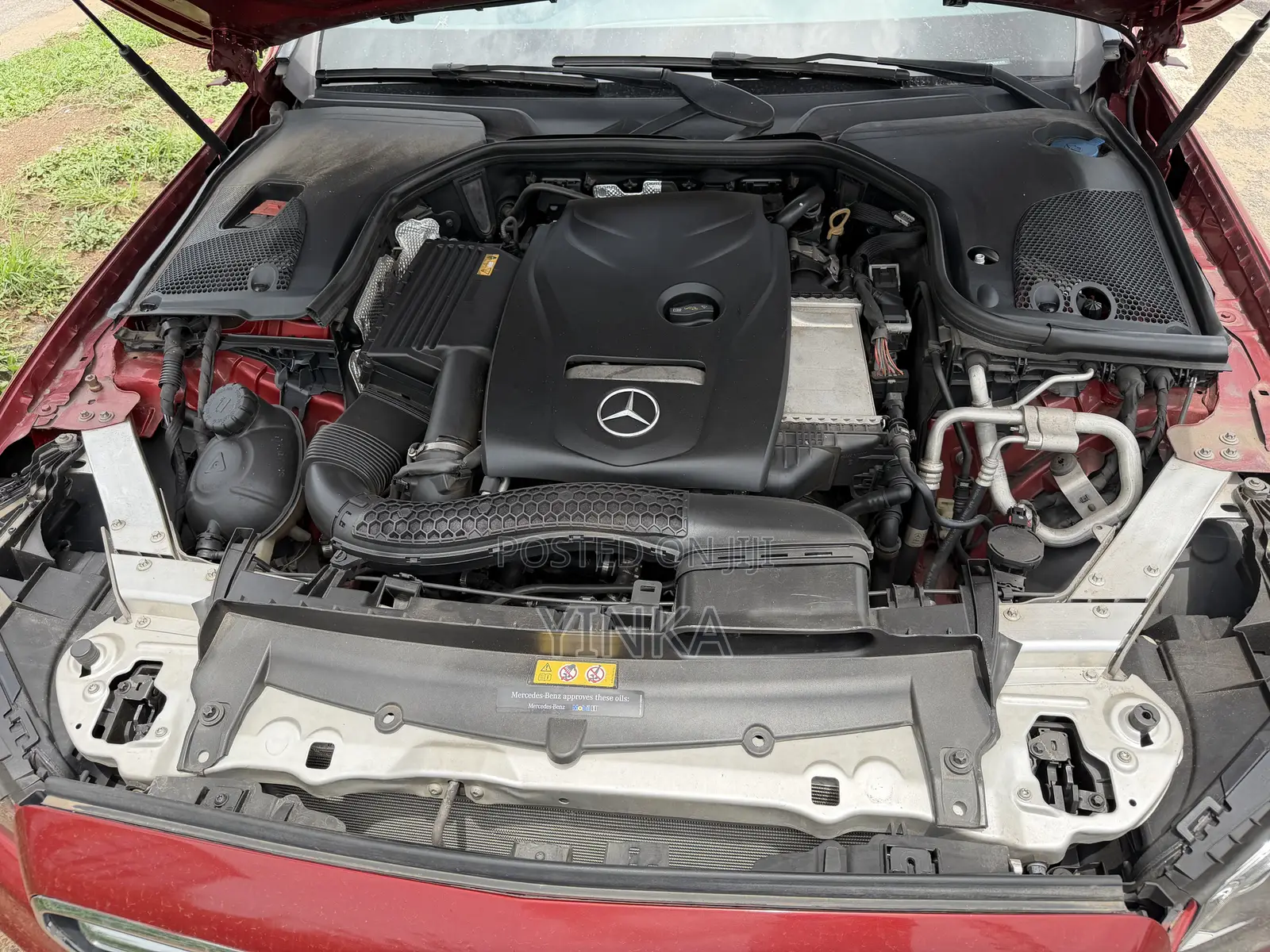 Mercedes-Benz E300 2019 Burgundy