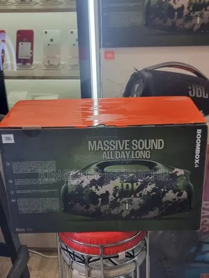 JBL Boombox 4