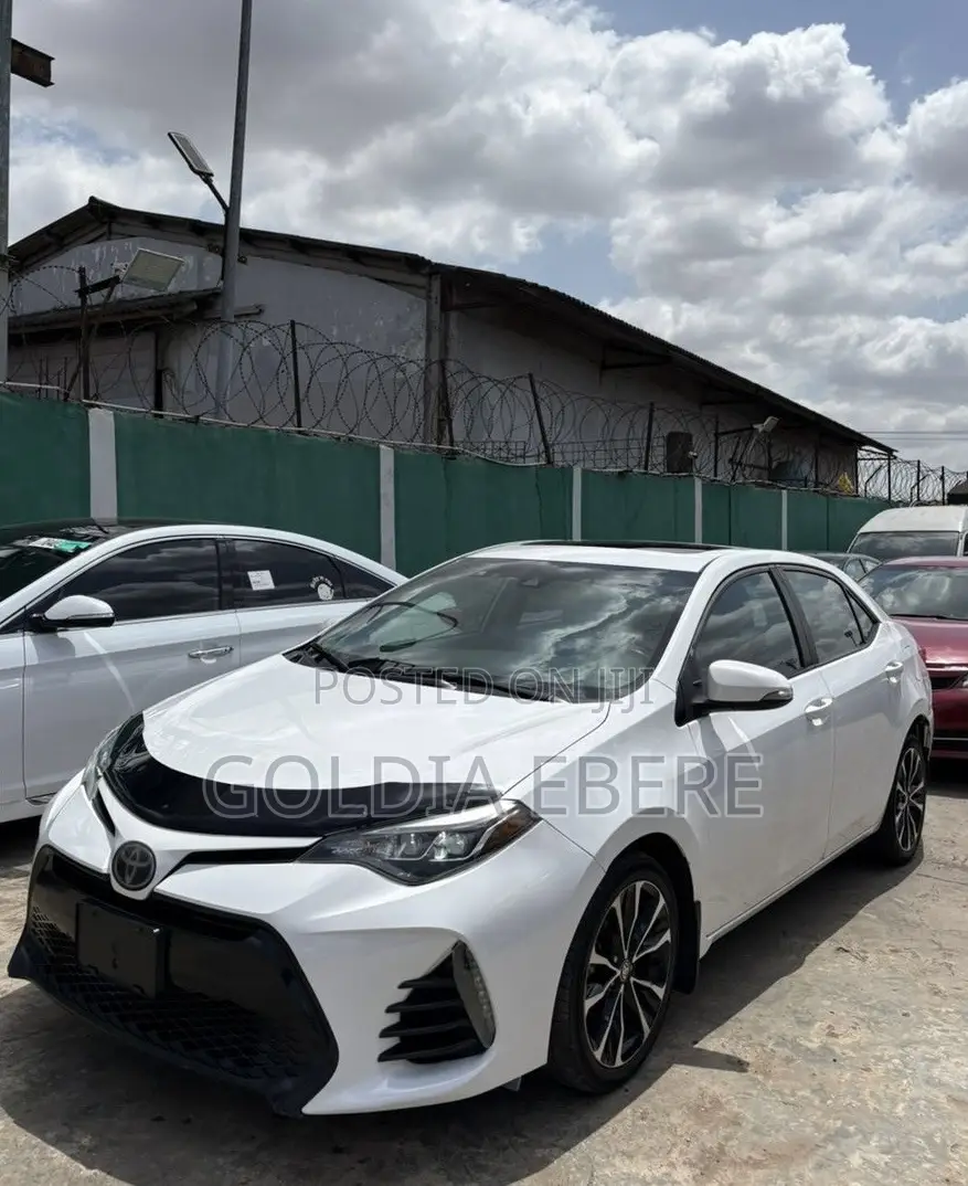 Toyota Corolla 2018 White