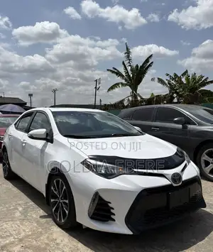 Toyota Corolla 2018 White