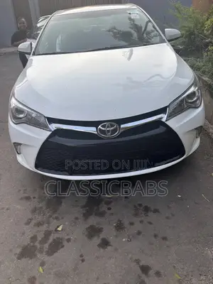 Toyota Camry 2016 White