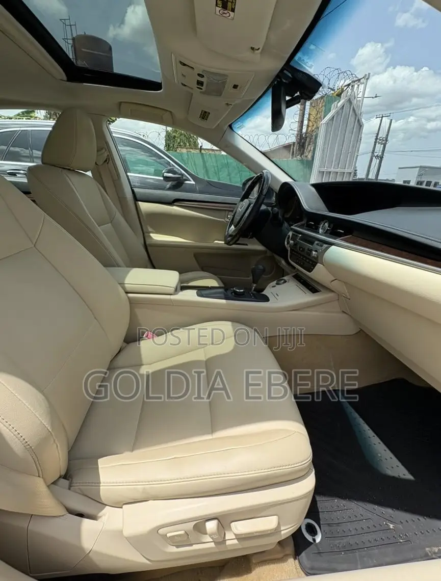 Lexus ES 2013 Blue