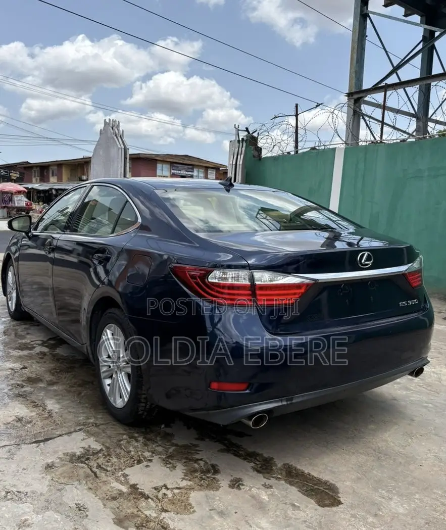 Lexus ES 2013 Blue