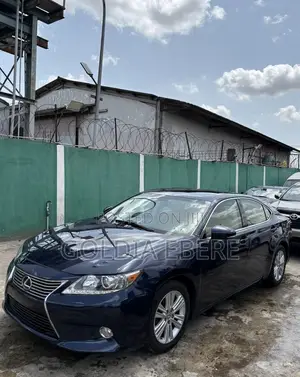 Lexus ES 2013 Blue