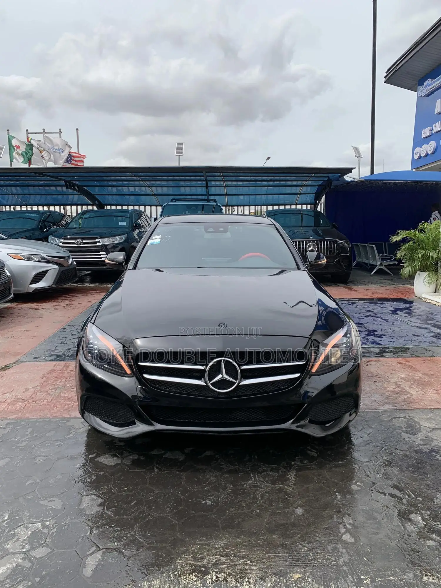 Mercedes-Benz C300 2016 Black
