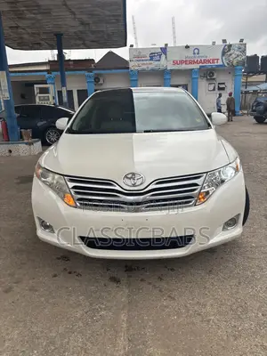 Toyota Venza 2010 White