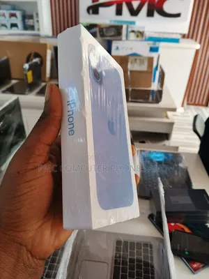 New Apple iPhone 16 256 GB Blue