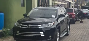 Toyota Highlander XLE 4x2 V6 (3.5L 6cyl 8A) 2018 Black