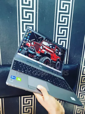 Laptop Fujitsu 8GB Intel Core i7 SSD 256GB