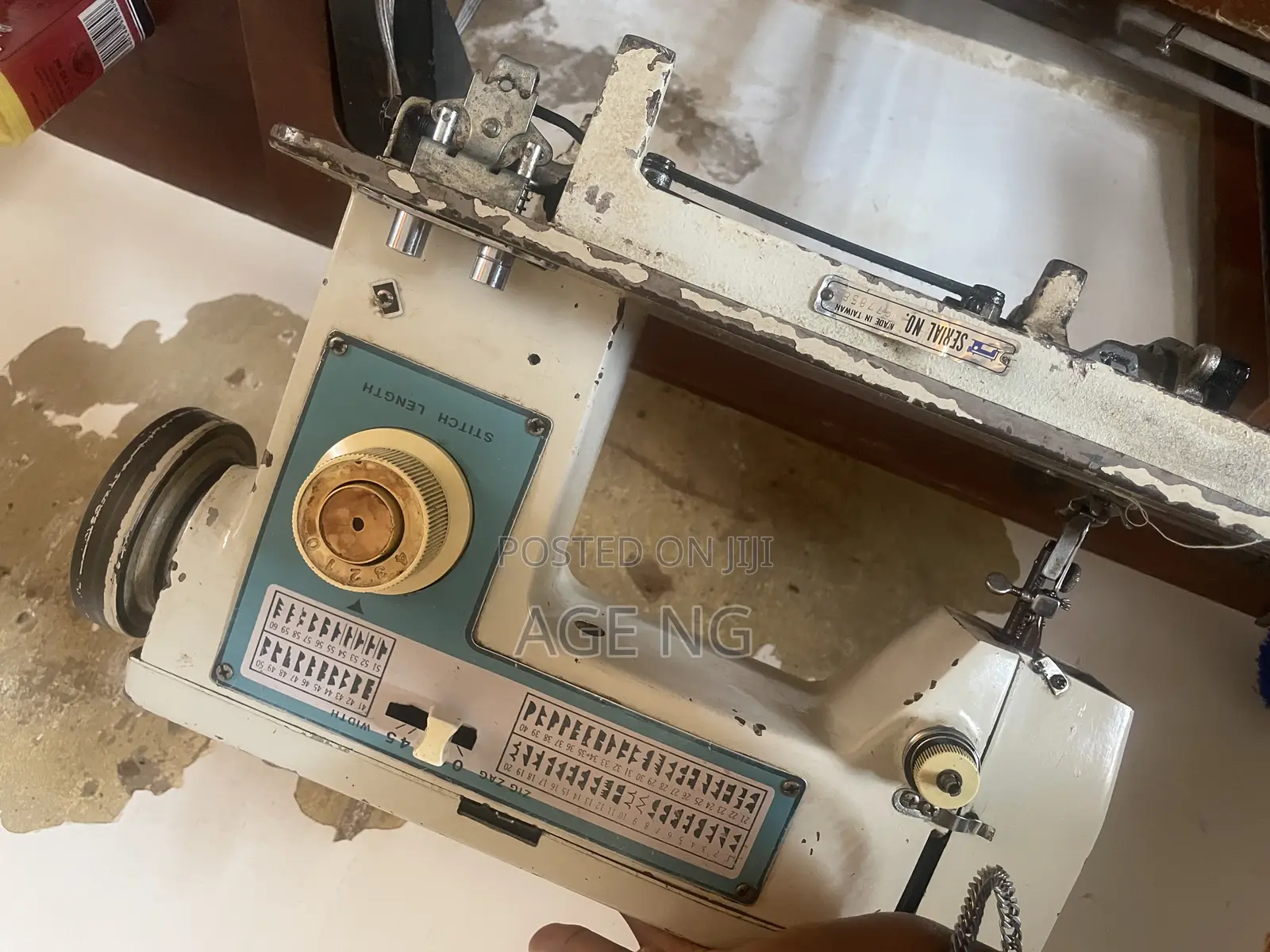 Semi Industrial Sewing Machine