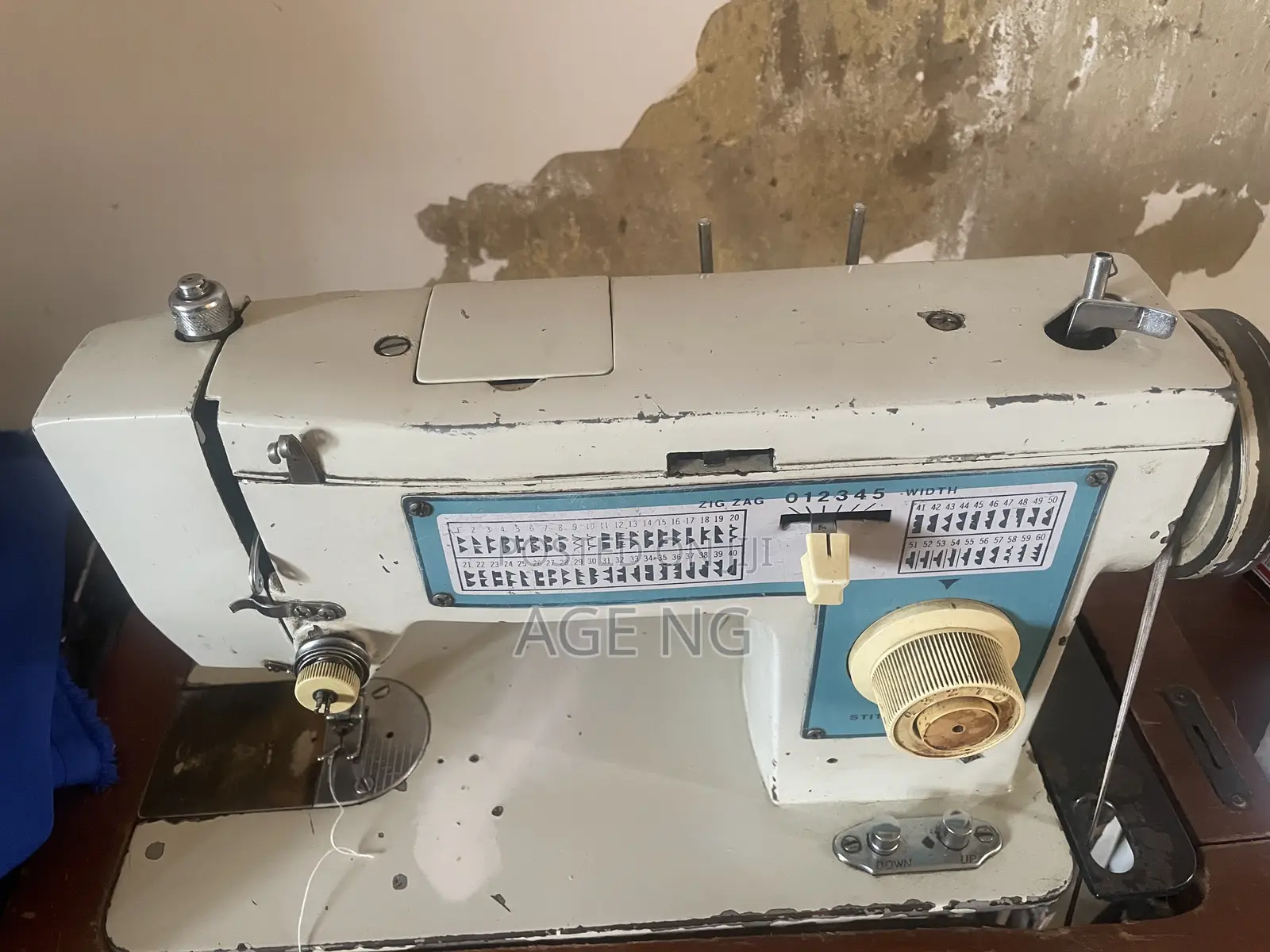 Semi Industrial Sewing Machine