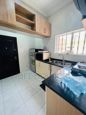 Furnished 2bdrm Apartment in Ikate Freedomway, Lekki Phase 2 for rent