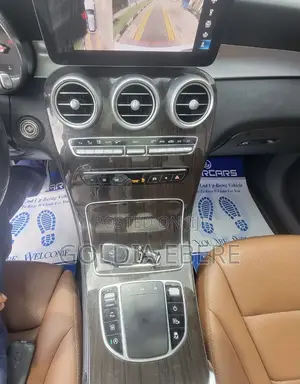 Mercedes-Benz GLC-Class 2021 White