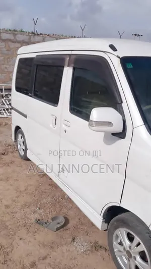 Daihatsu Hijet 2010 White