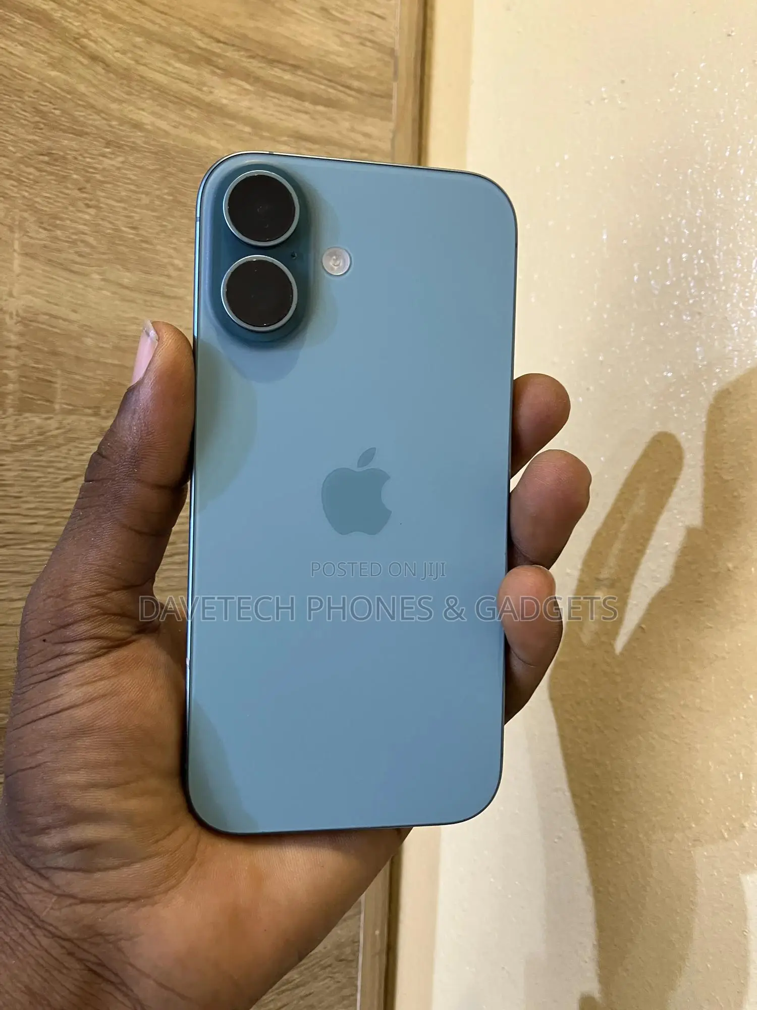 Apple iPhone 16 128 GB Green