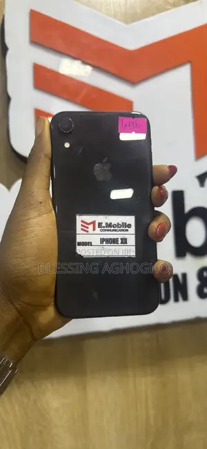 Apple iPhone XR 64 GB Black