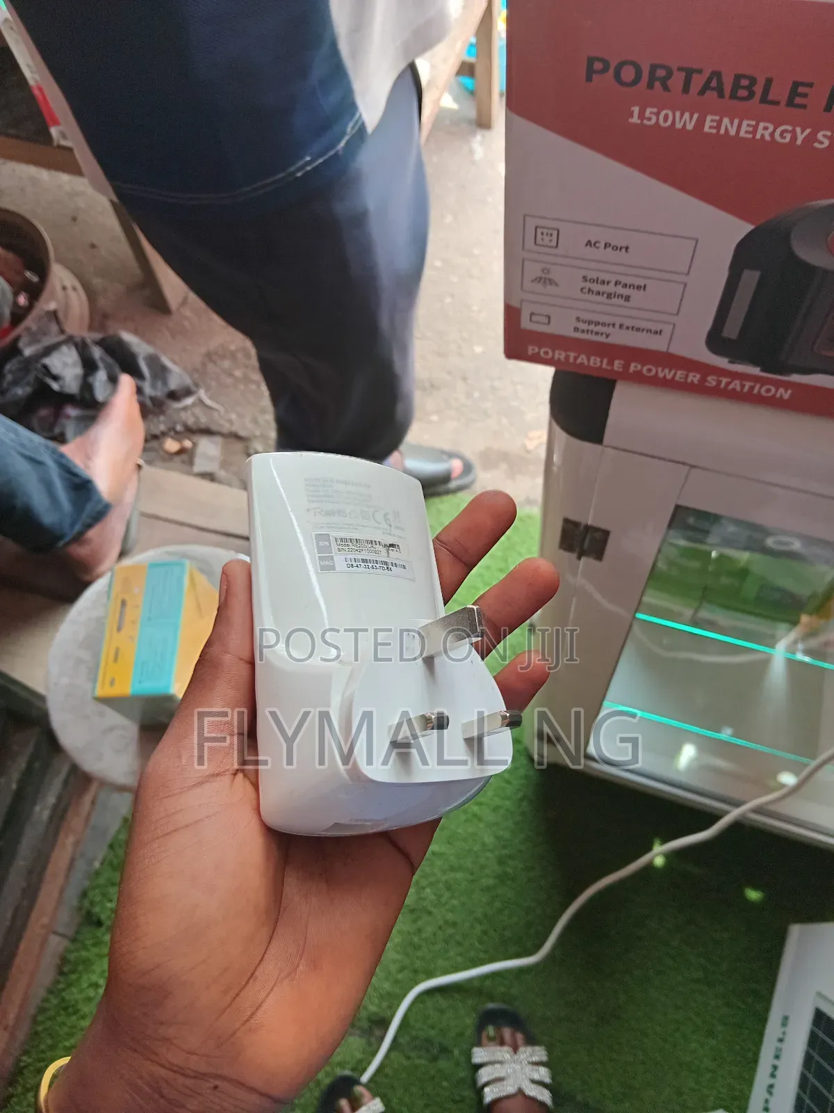 Tp-Link Re200 Ac750 Wi-Fi Range Extender.
