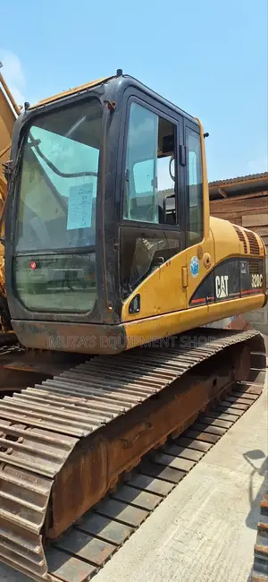 Caterpillar Excavator 320c for Sale. Price 135 Million