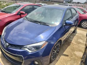 Toyota Corolla S w/Special Edition Pkg (1.8L 4cyl CVT) 2016 Blue