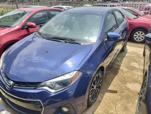 Toyota Corolla S w/Special Edition Pkg (1.8L 4cyl CVT) 2016 Blue