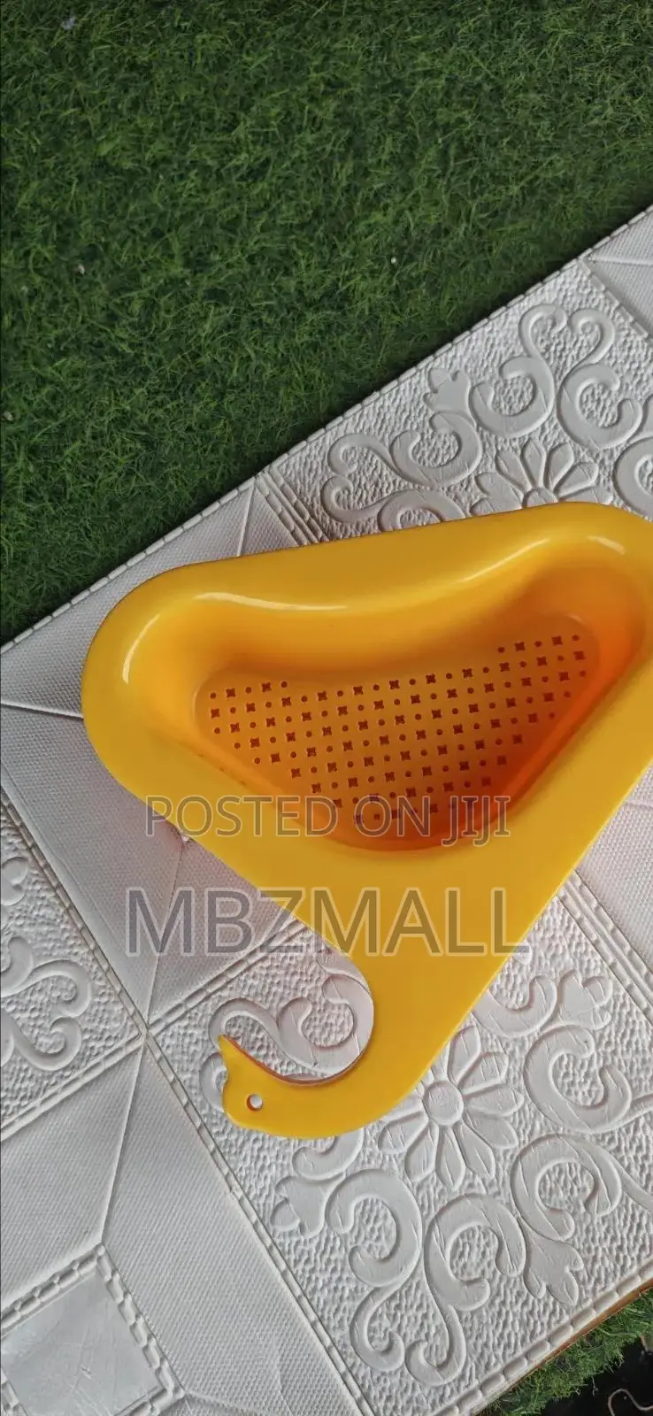 Swan Strainer