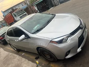 Toyota Corolla L 4dr Sedan (1.8L 4cyl 4A) 2014 Silver