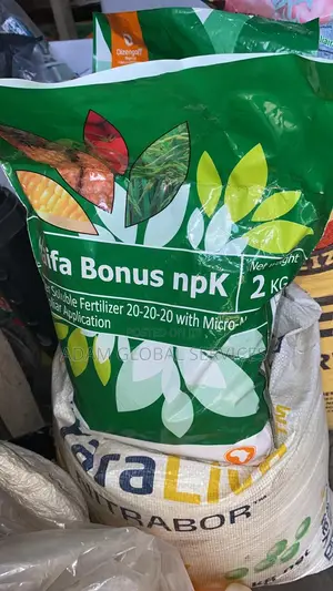 Haifa Bonus NPK 20-20-20 Fertilizer (2kg)