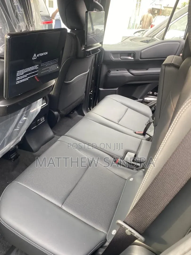 Toyota Land Cruiser Prado 2.7 2025 Black