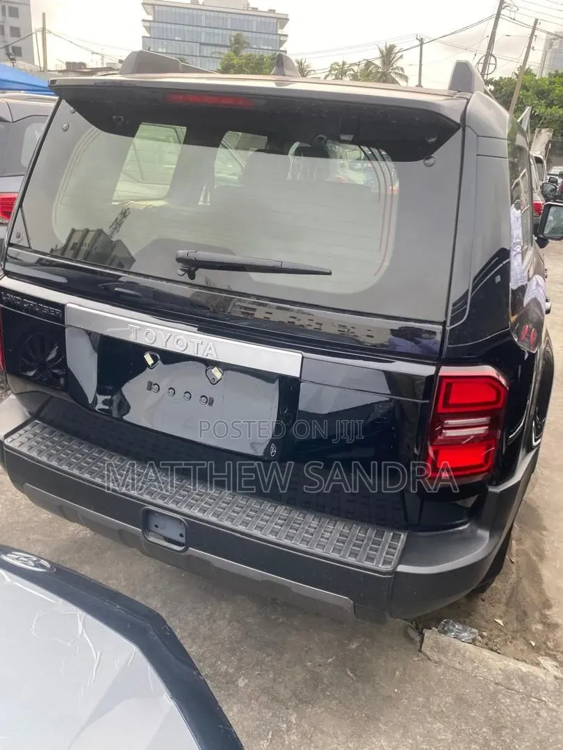 Toyota Land Cruiser Prado 2.7 2025 Black