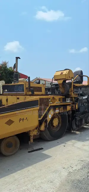 Caterpillar Paver for Sale. Price: 205 Million