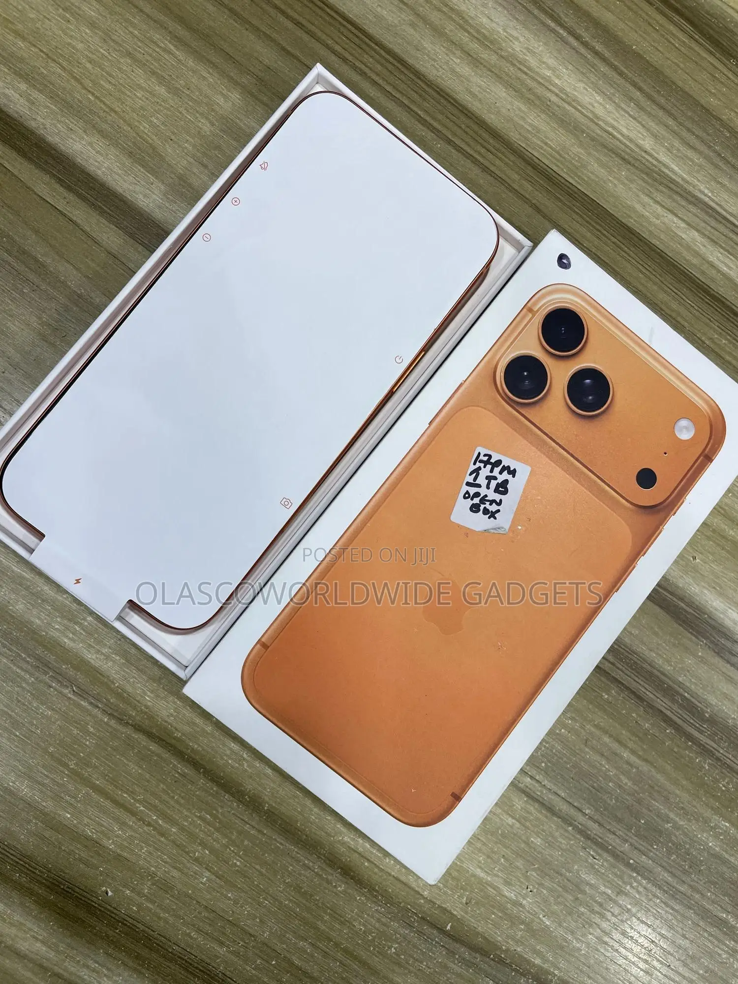 New Apple iPhone 17 Pro Max 1 TB Orange