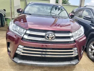 Toyota Highlander 2015 Red