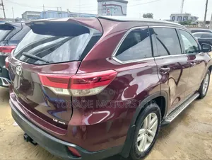 Toyota Highlander 2015 Red