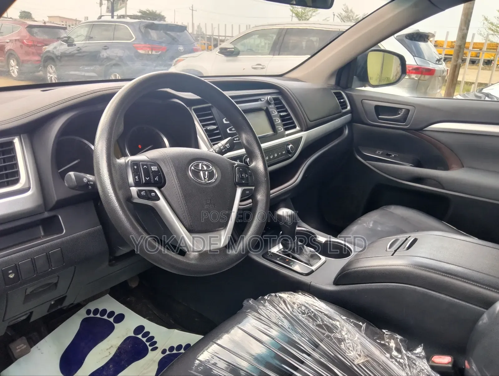 Toyota Highlander 2015 Red