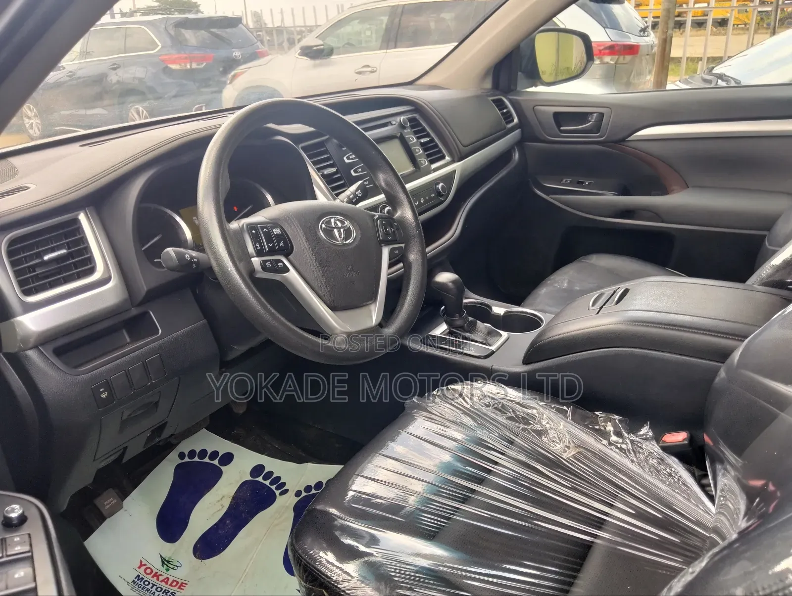 Toyota Highlander 2015 Red