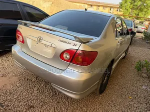 Toyota Corolla LE 2004 Silver