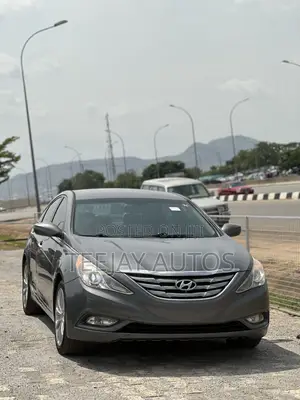 Hyundai Sonata Limited Sedan FWD (2.4L 4cyl 6A) 2013 Gray