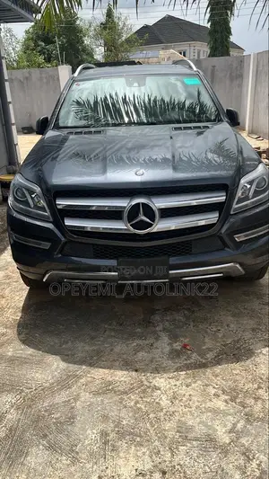 Mercedes-Benz GL-Class 2015 Gray