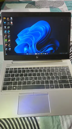 Laptop HP EliteBook 840 G5 8GB Intel Core i5 HDD+SSD 256GB