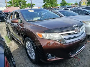 Toyota Venza LE 2010 Brown