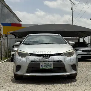 Toyota Corolla 2016 Silver