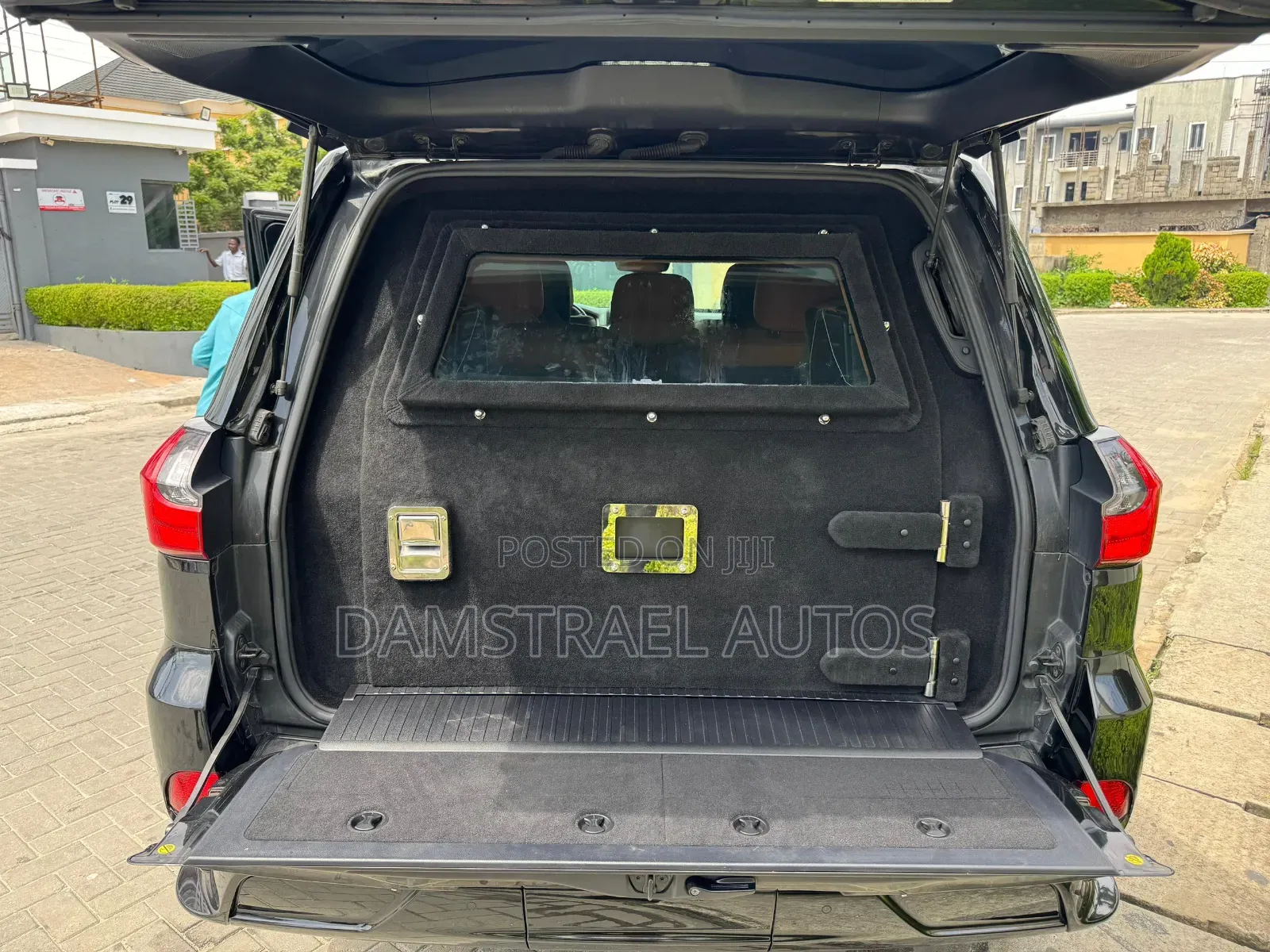 Lexus LX 2021 Black