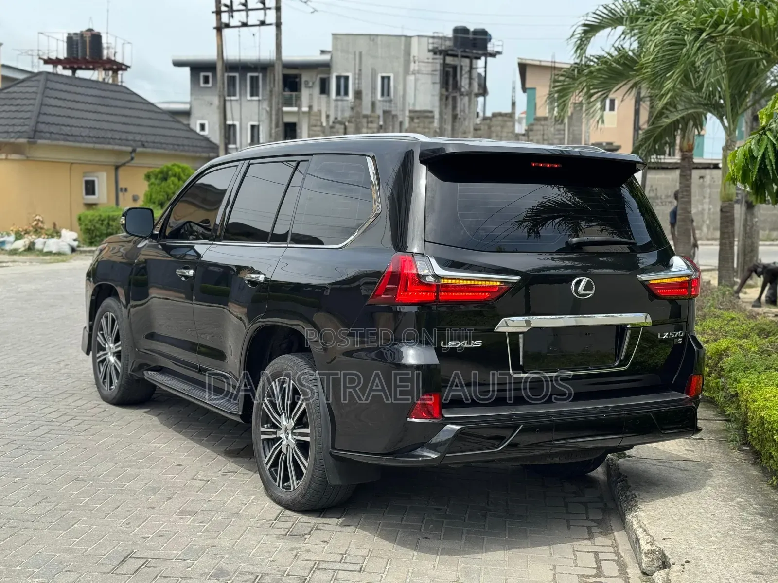 Lexus LX 2021 Black