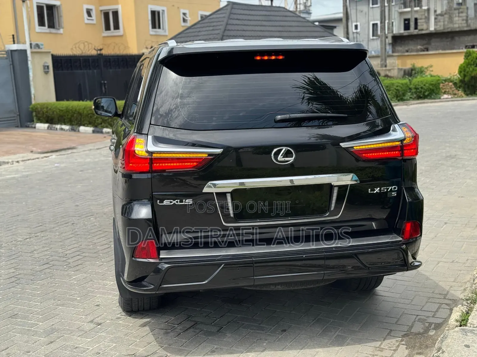 Lexus LX 2021 Black