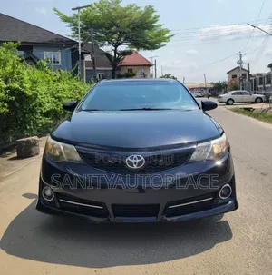 Toyota Camry SE 4dr Sedan (2.5L 4cyl 6A) 2013 Black