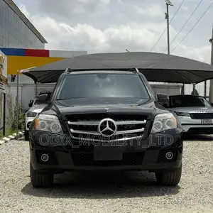 Mercedes-Benz GLK-Class 350 2010 Black